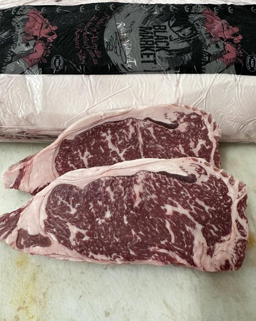 Wagyu vs. Angus Beef: Key Differences & How to Choose Wagyu vs. Angus Beef: Key Differences & How to Choose