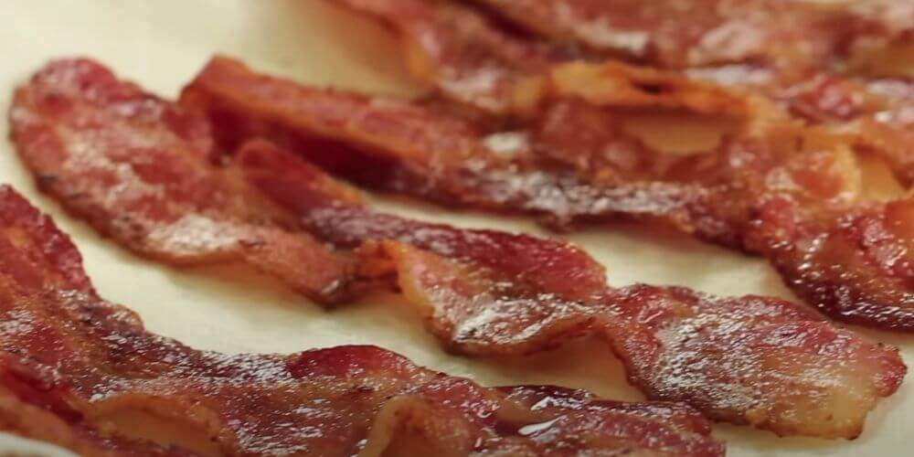crispy bacon strips, bacon, homemade bacon